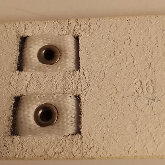 GUESS Genuine Leather Size 36 White Color - Picture 10 of 10